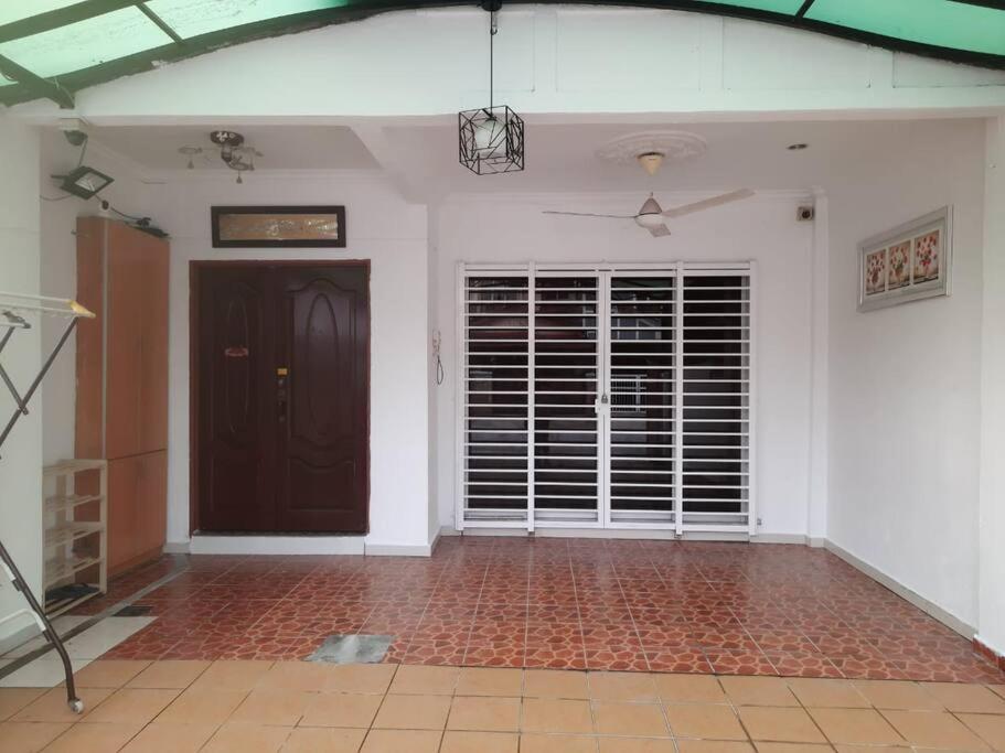 Beyond Homestay, Shah Alam Exterior photo